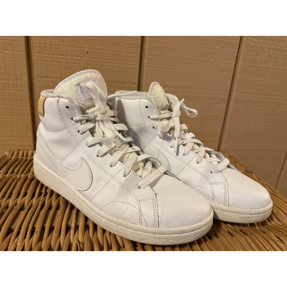 New‎ Nike Court Royale 2 Mid size 9.5 women's